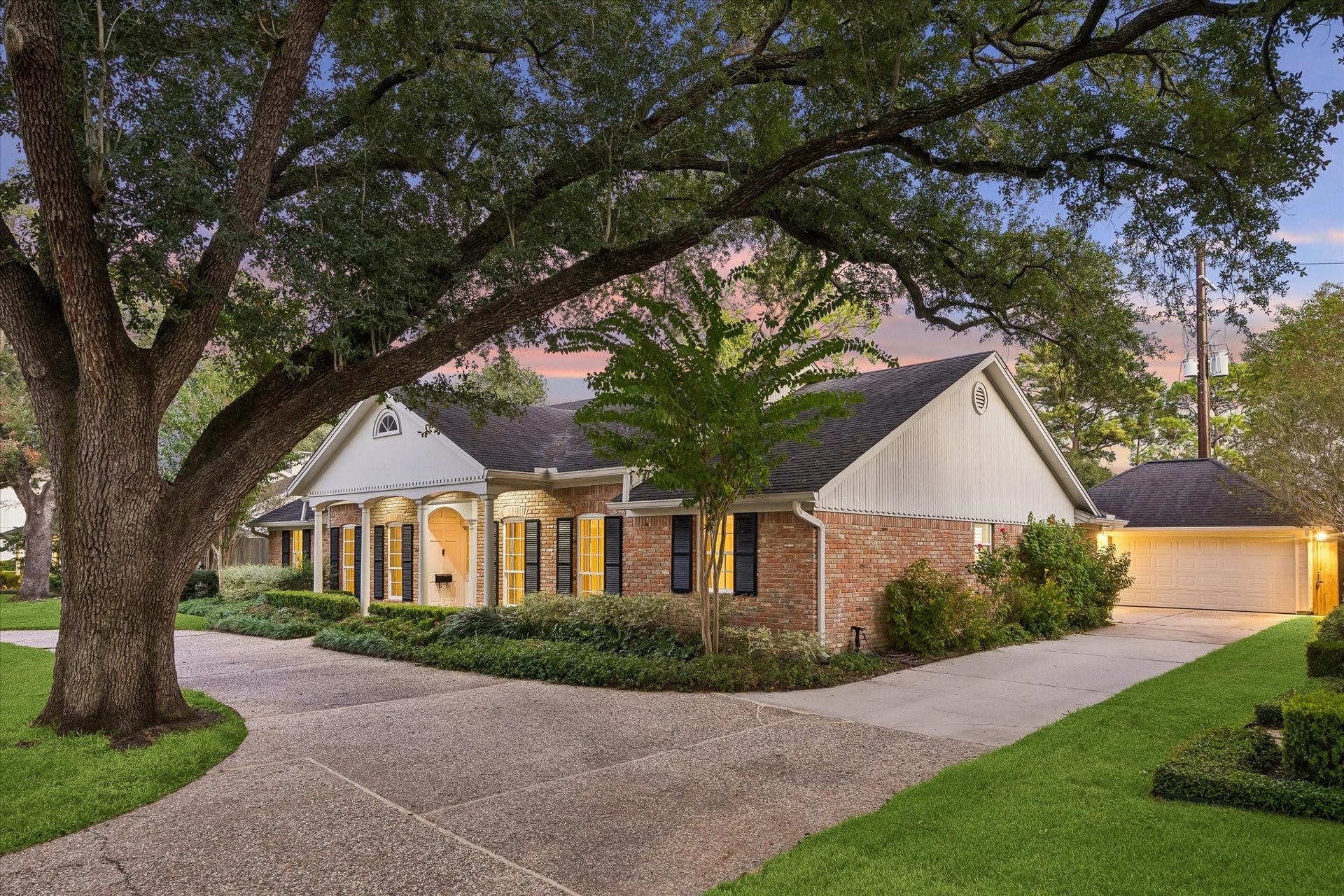 6235 Sugar Hill Drive, Houston, TX 77057 6235 Sugar Hill Drive, Houston, TX 77057
