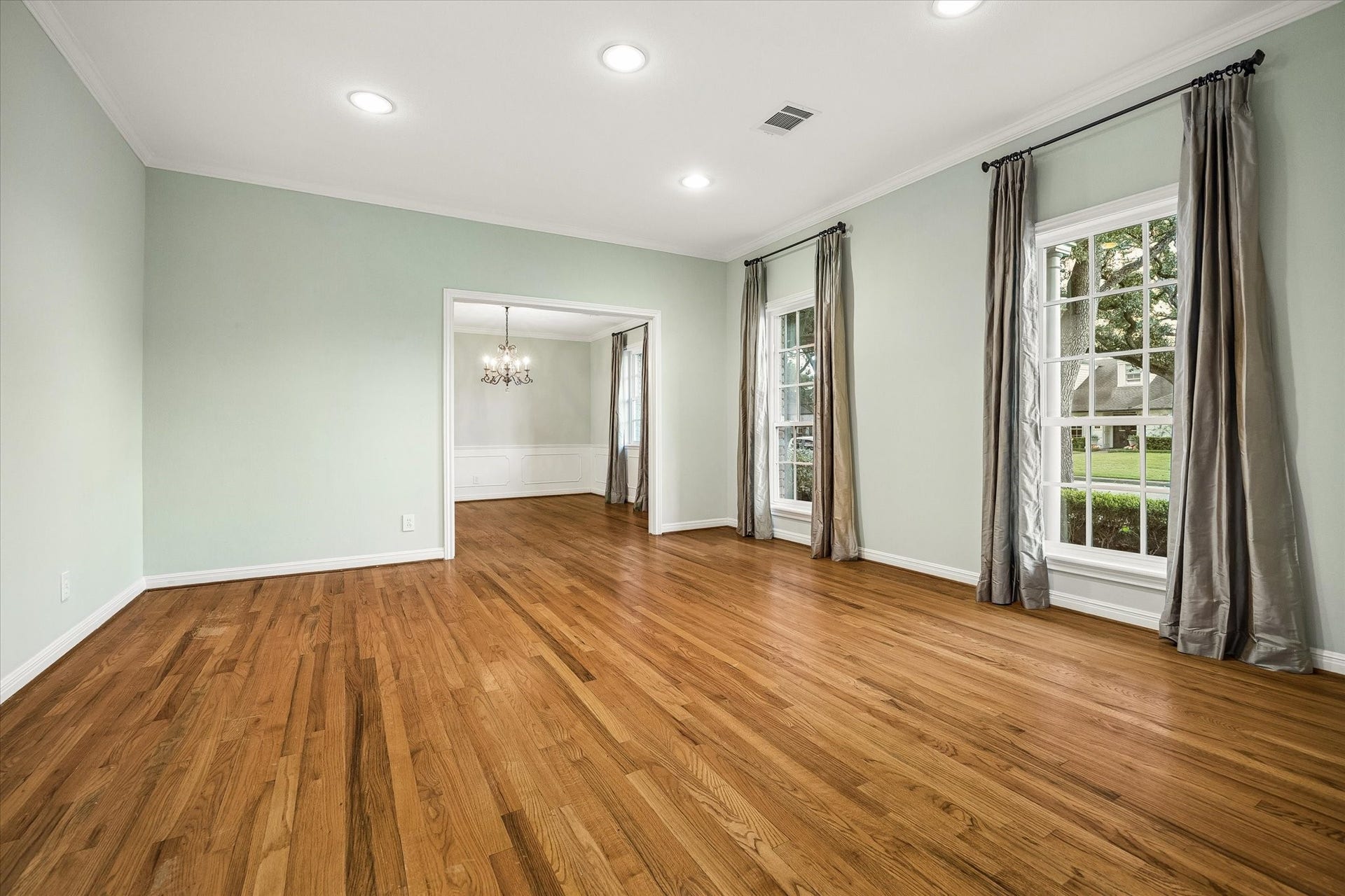 6235 Sugar Hill Drive, Houston, TX 77057 6235 Sugar Hill Drive, Houston, TX 77057