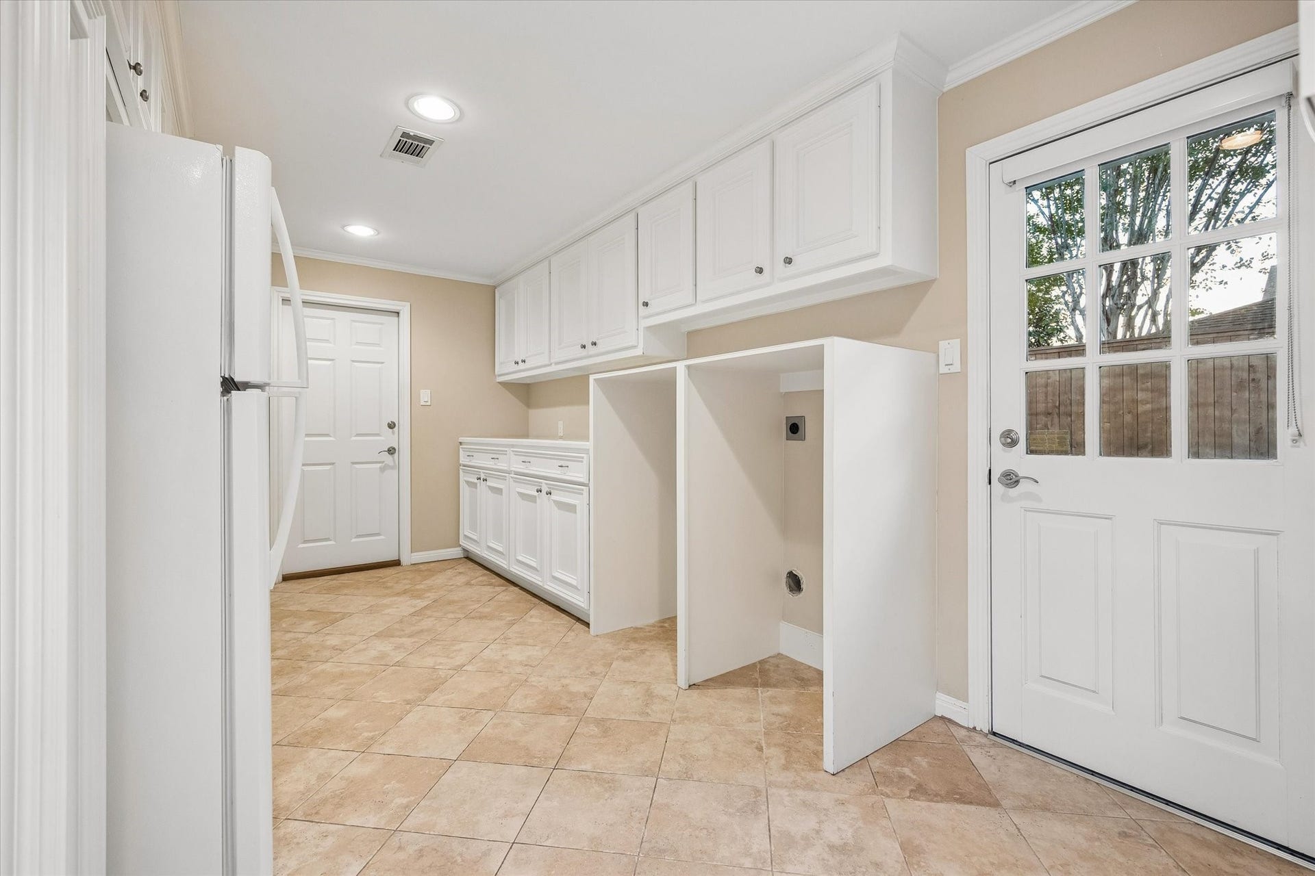 6235 Sugar Hill Drive, Houston, TX 77057 6235 Sugar Hill Drive, Houston, TX 77057