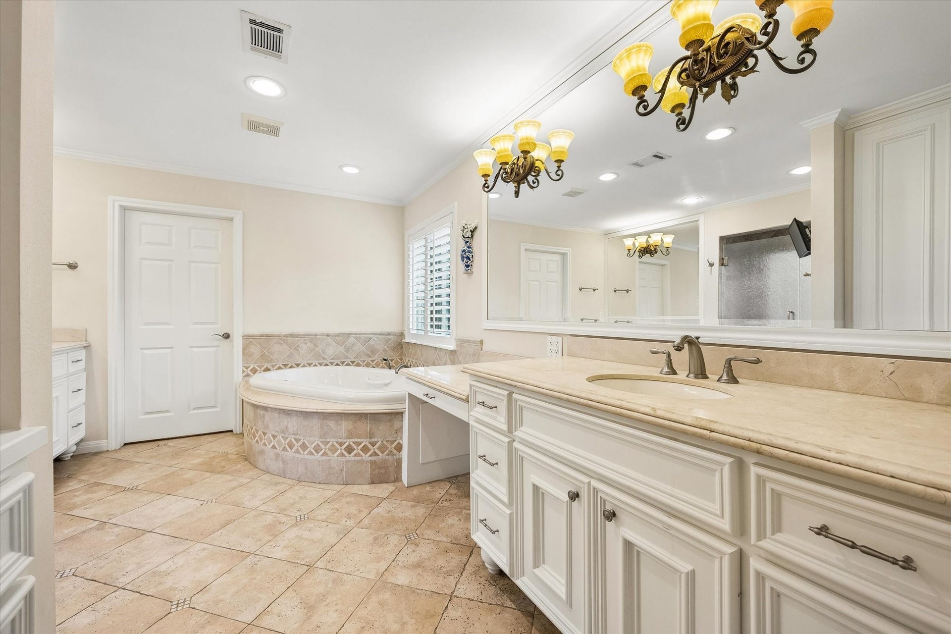 6235 Sugar Hill Drive, Houston, TX 77057 6235 Sugar Hill Drive, Houston, TX 77057