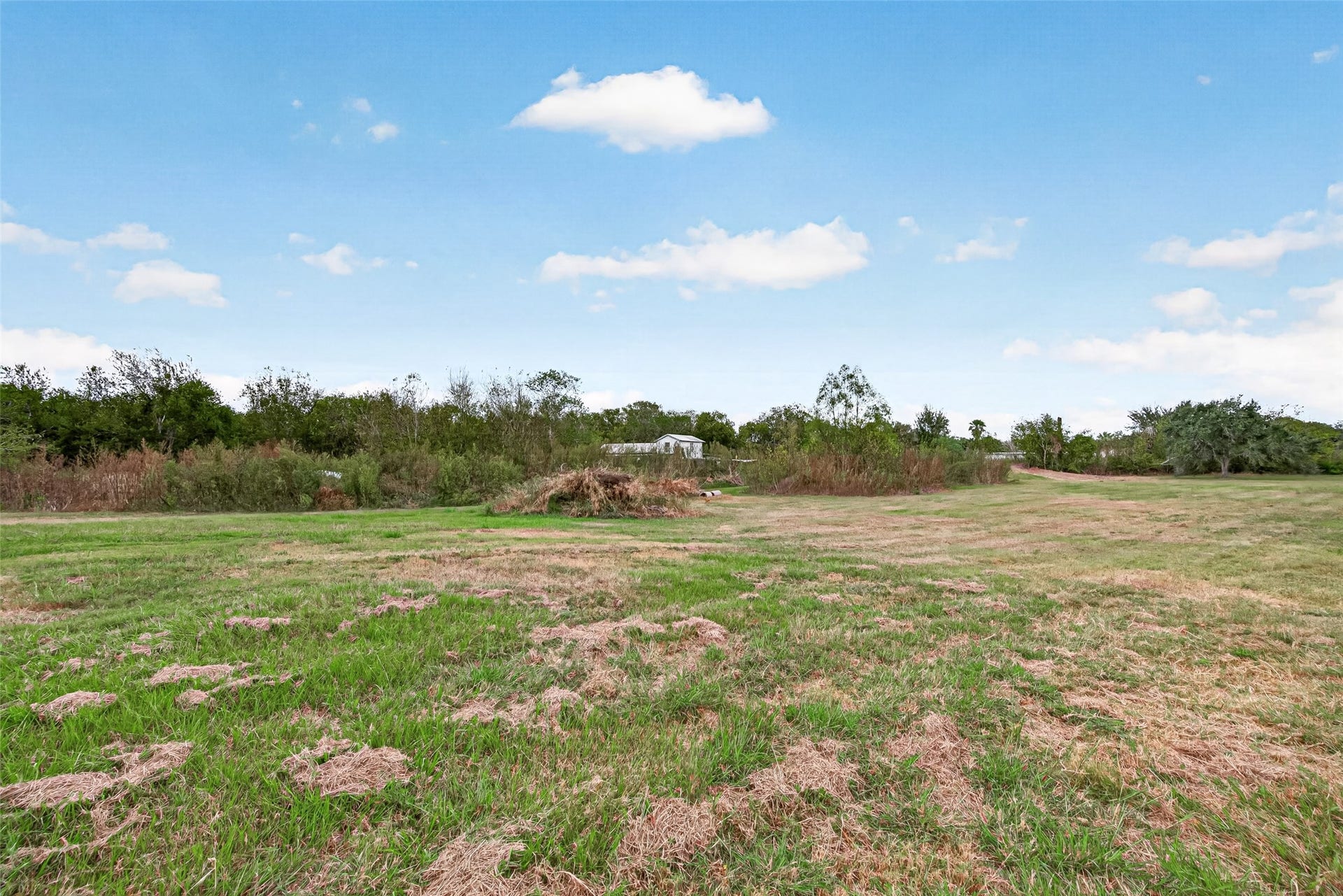 6823 Koeblen Road, Richmond, TX 77469 6823 Koeblen Road, Richmond, TX 77469