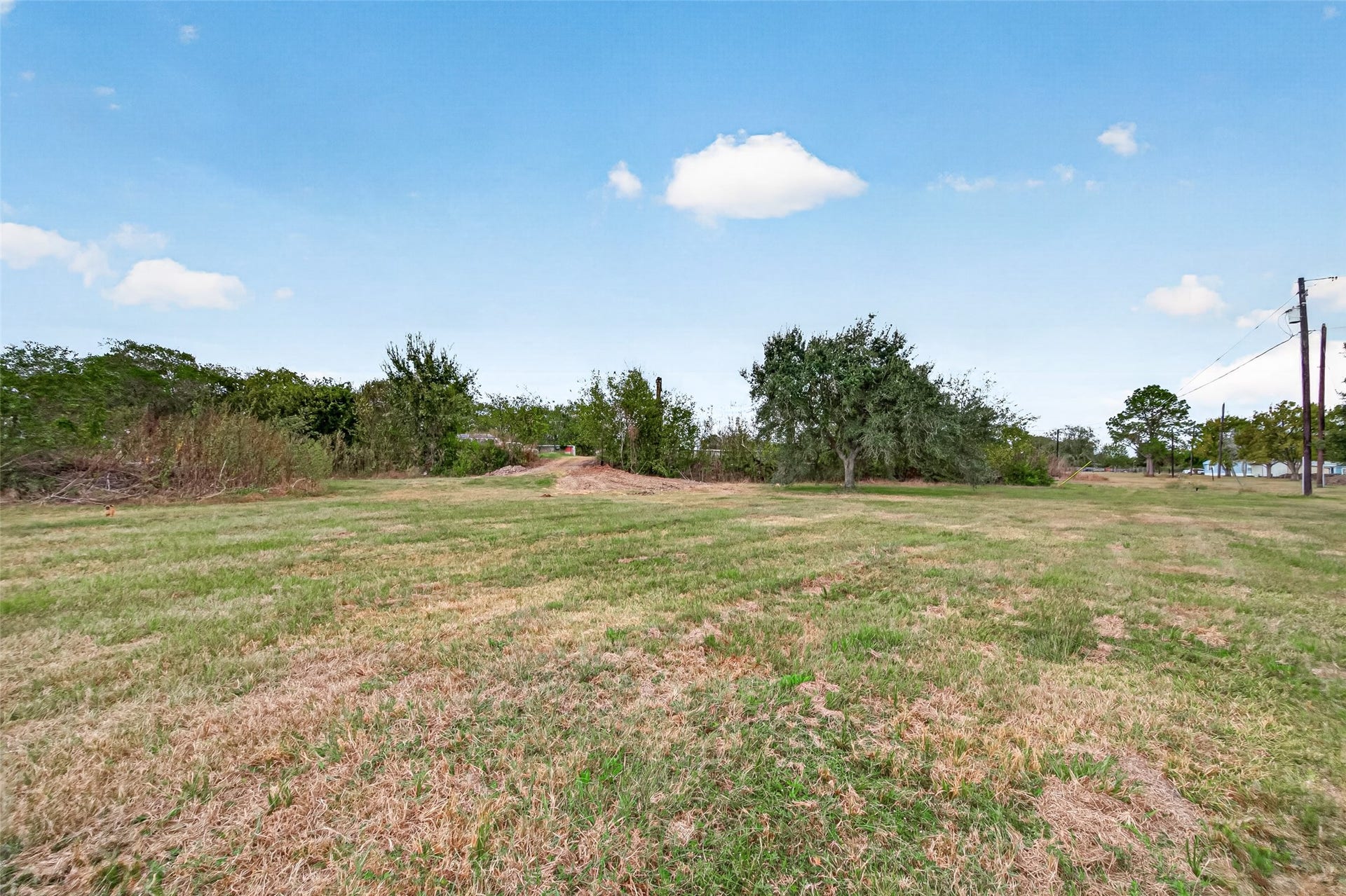 6823 Koeblen Road, Richmond, TX 77469 6823 Koeblen Road, Richmond, TX 77469