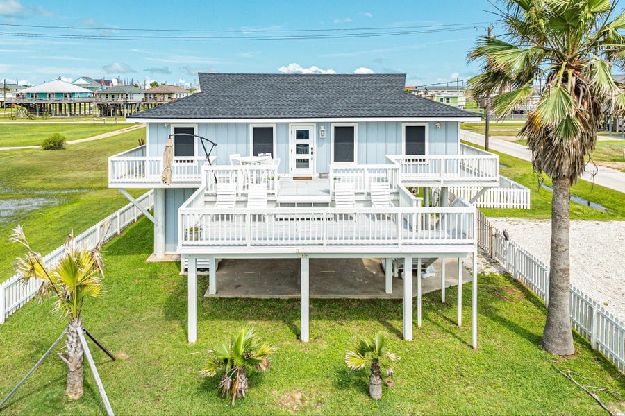 Property photo for 307 Angel Wing Street, Surfside Beach, TX