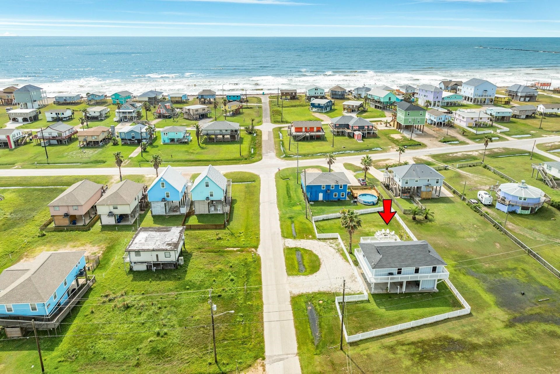 307 Angel Wing Street, Surfside Beach, TX 77541 Located on two lots totaling nearly 1/4 acre on Surfside's premier pedestrian beach side, this property offers space that is hard to find.