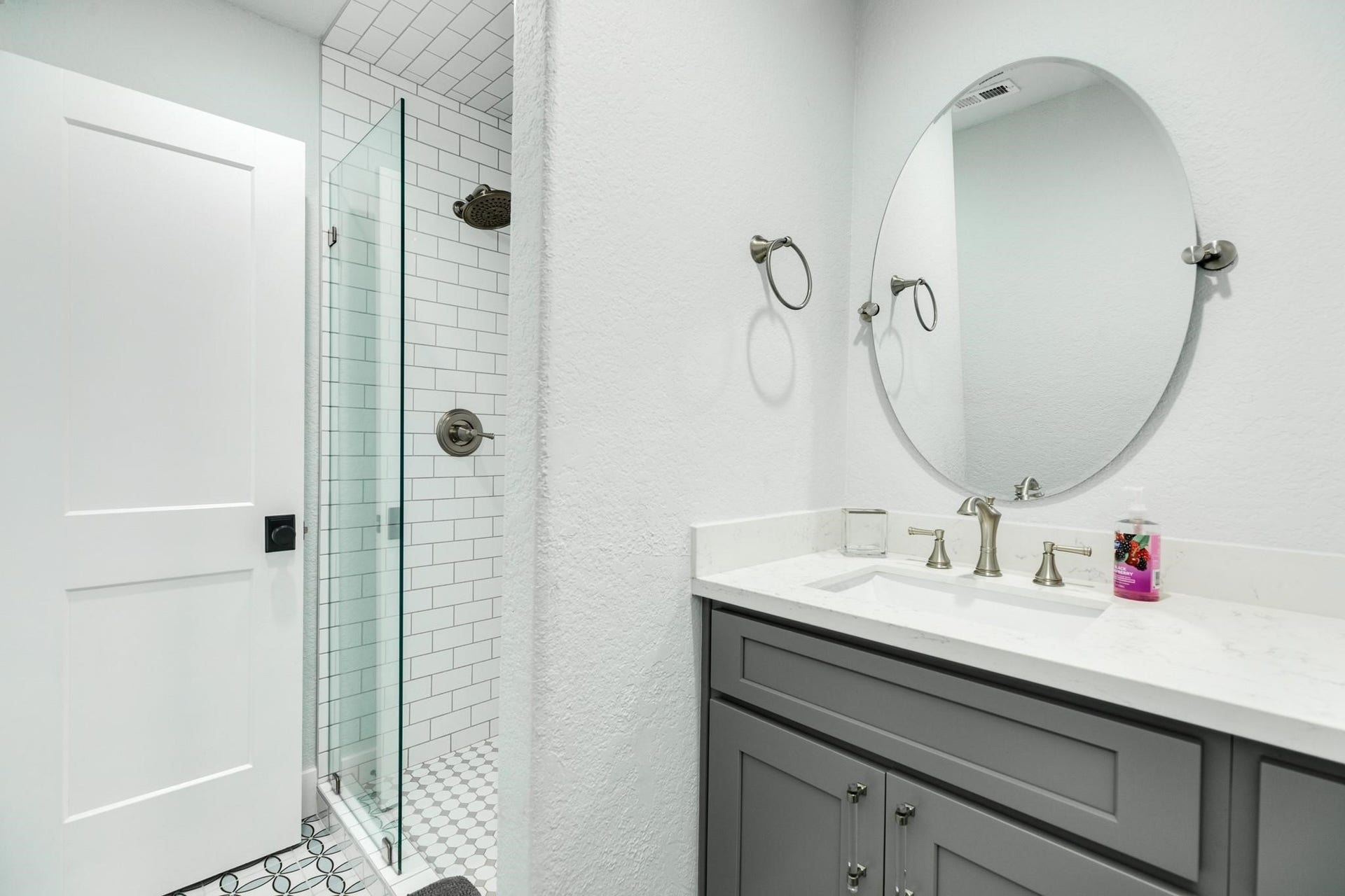 307 Angel Wing Street, Surfside Beach, TX 77541 Thoughtfully updated with a fresh coastal feel with custom tile and high end finishes.