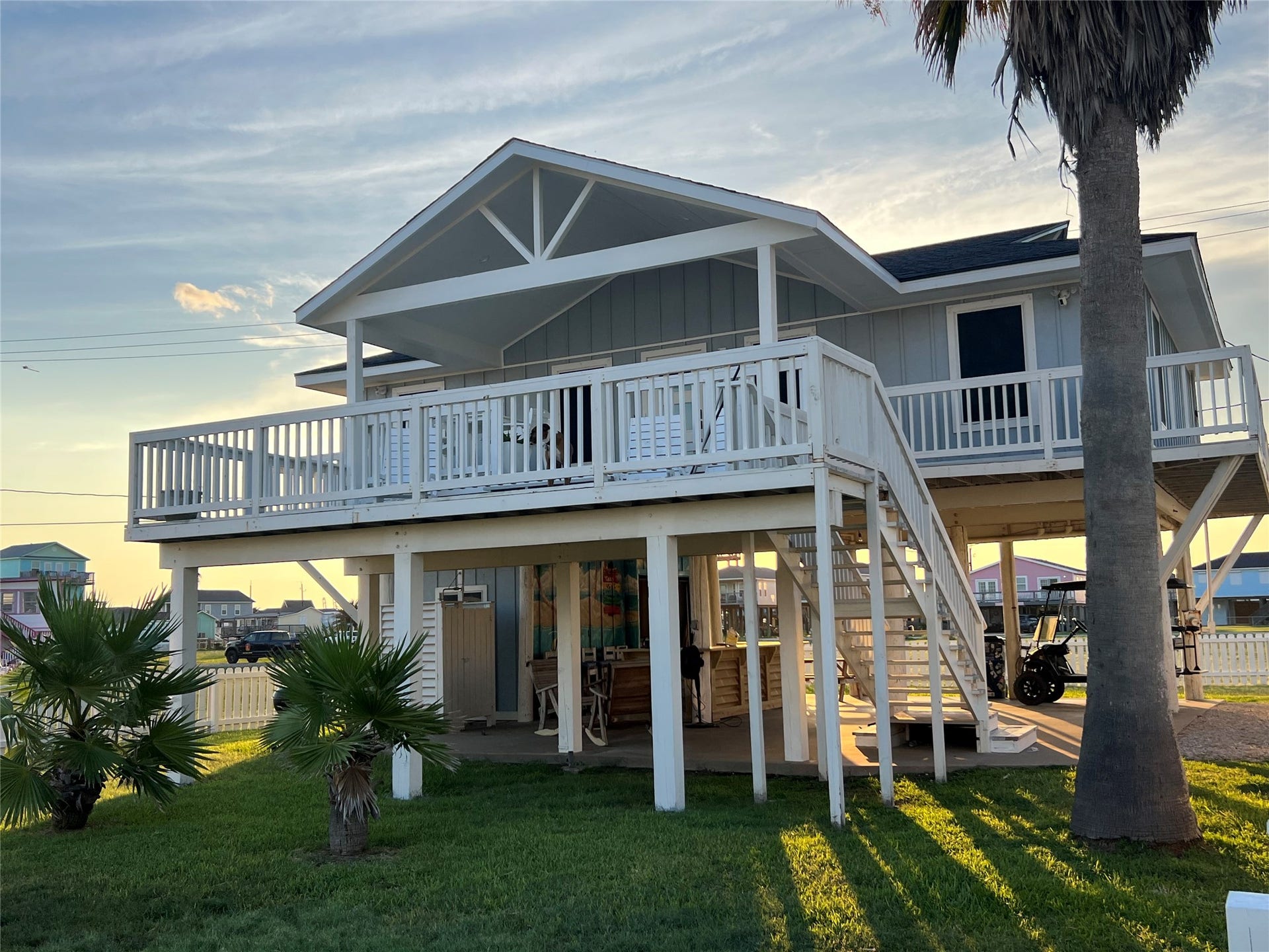 307 Angel Wing Street, Surfside Beach, TX 77541 Enjoy the sea breeze in the shade under this newly built covered patio. Ideal for relaxing and entertaining.