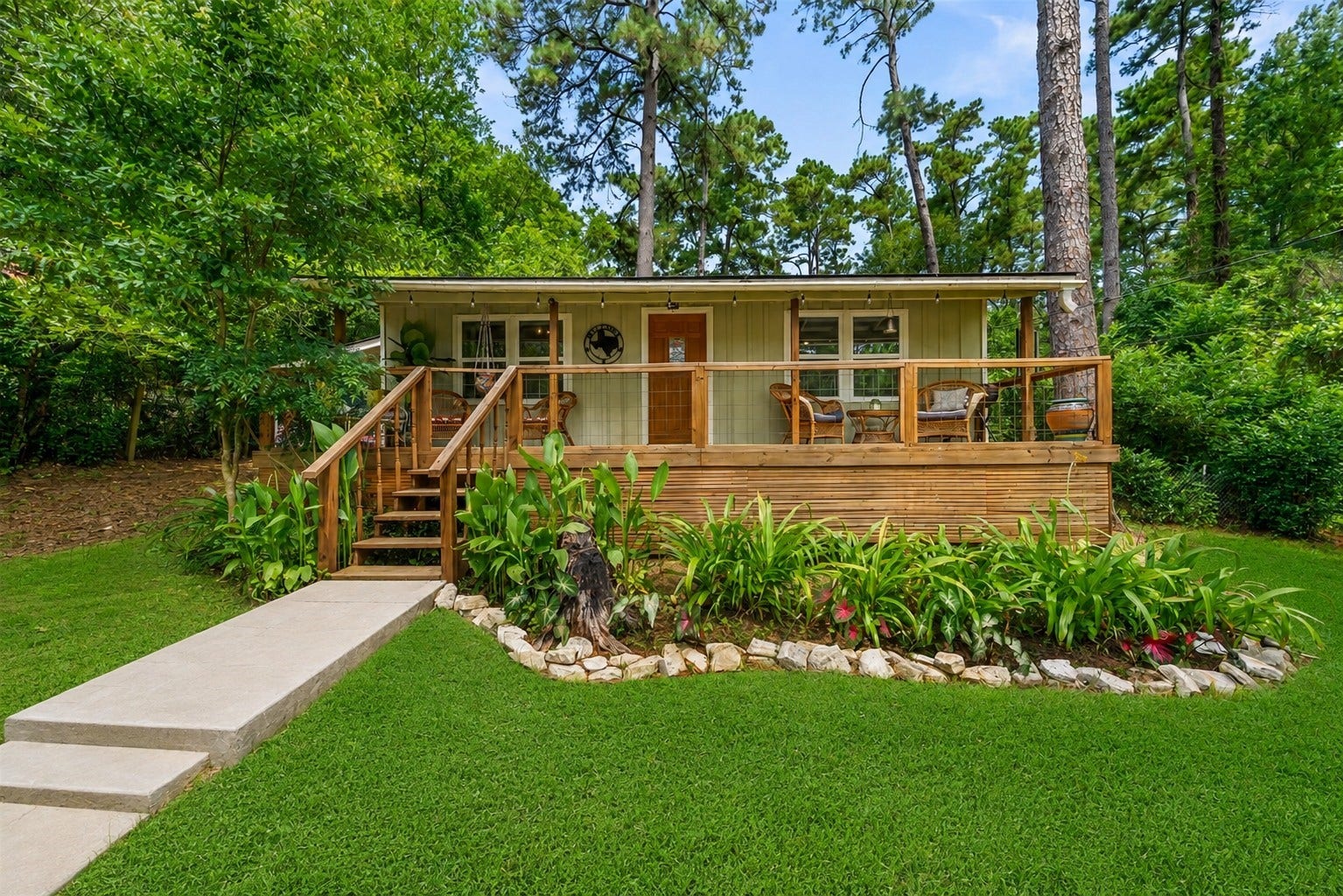 11045 Woodview Drive, Conroe, TX 77303