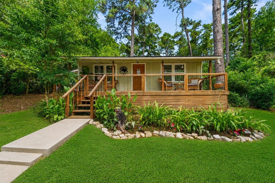 Property photo for 11045 Woodview Drive, Conroe, TX