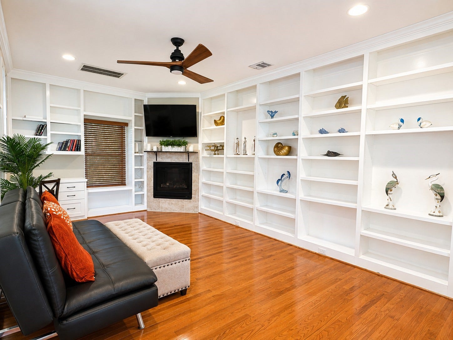 1813 Avenue A, Dickinson, TX 77539 1813 Avenue A, Dickinson, TX 77539