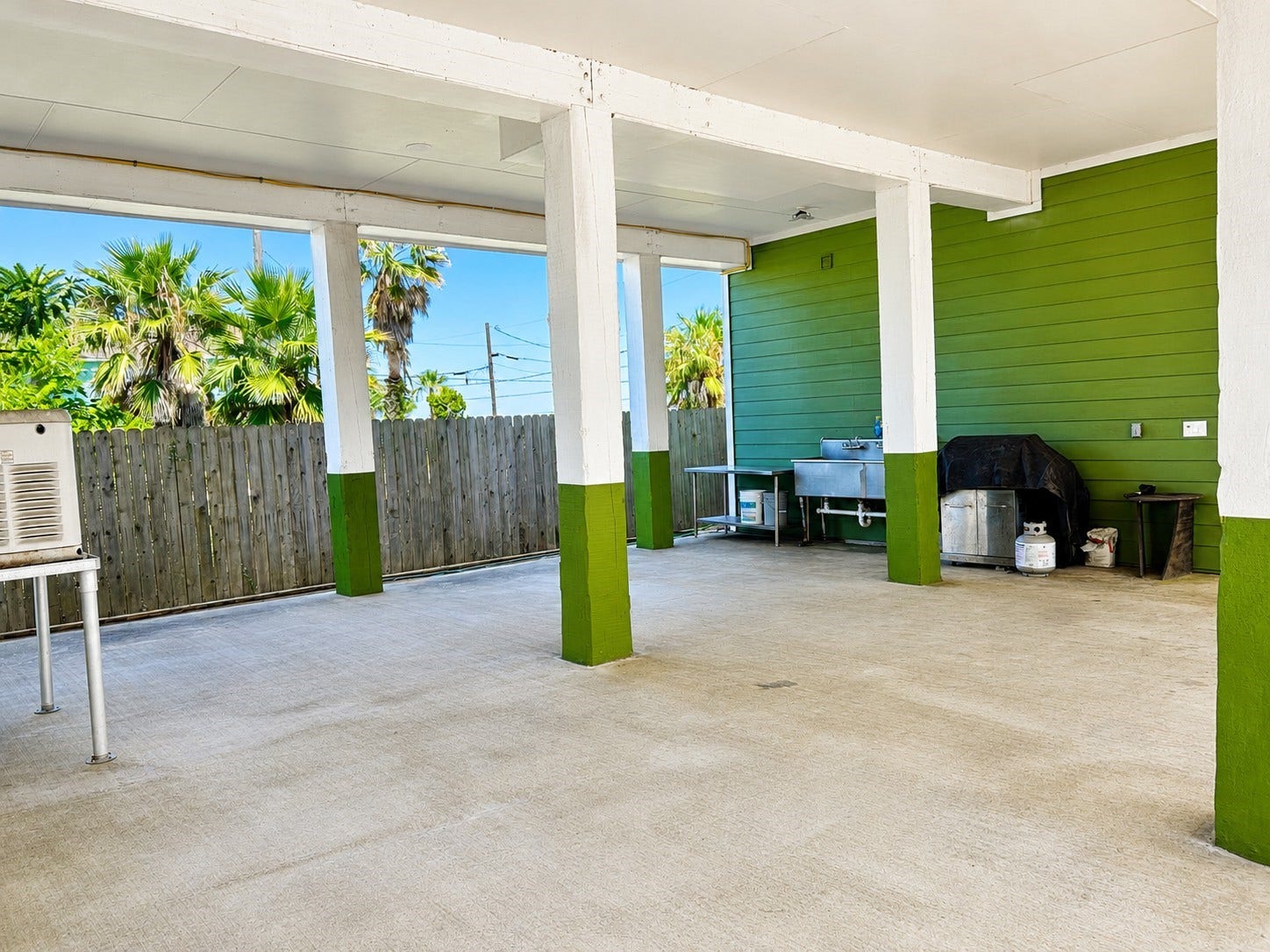 1813 Avenue A, Dickinson, TX 77539 1813 Avenue A, Dickinson, TX 77539