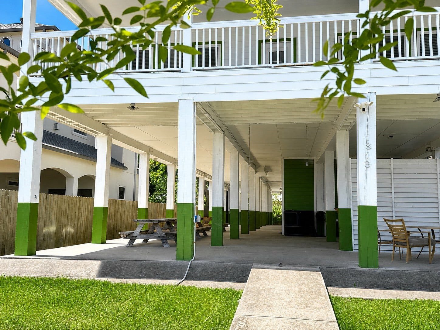 1813 Avenue A, Dickinson, TX 77539 1813 Avenue A, Dickinson, TX 77539