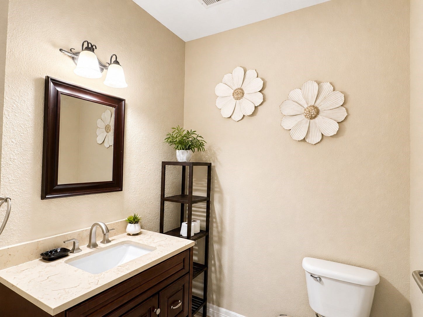 1813 Avenue A, Dickinson, TX 77539 1813 Avenue A, Dickinson, TX 77539