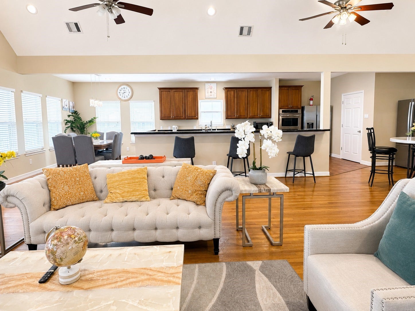 1813 Avenue A, Dickinson, TX 77539 1813 Avenue A, Dickinson, TX 77539