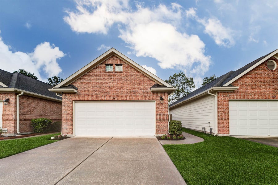 Property photo for 1027 Sweet Pine Drive, Katy, TX