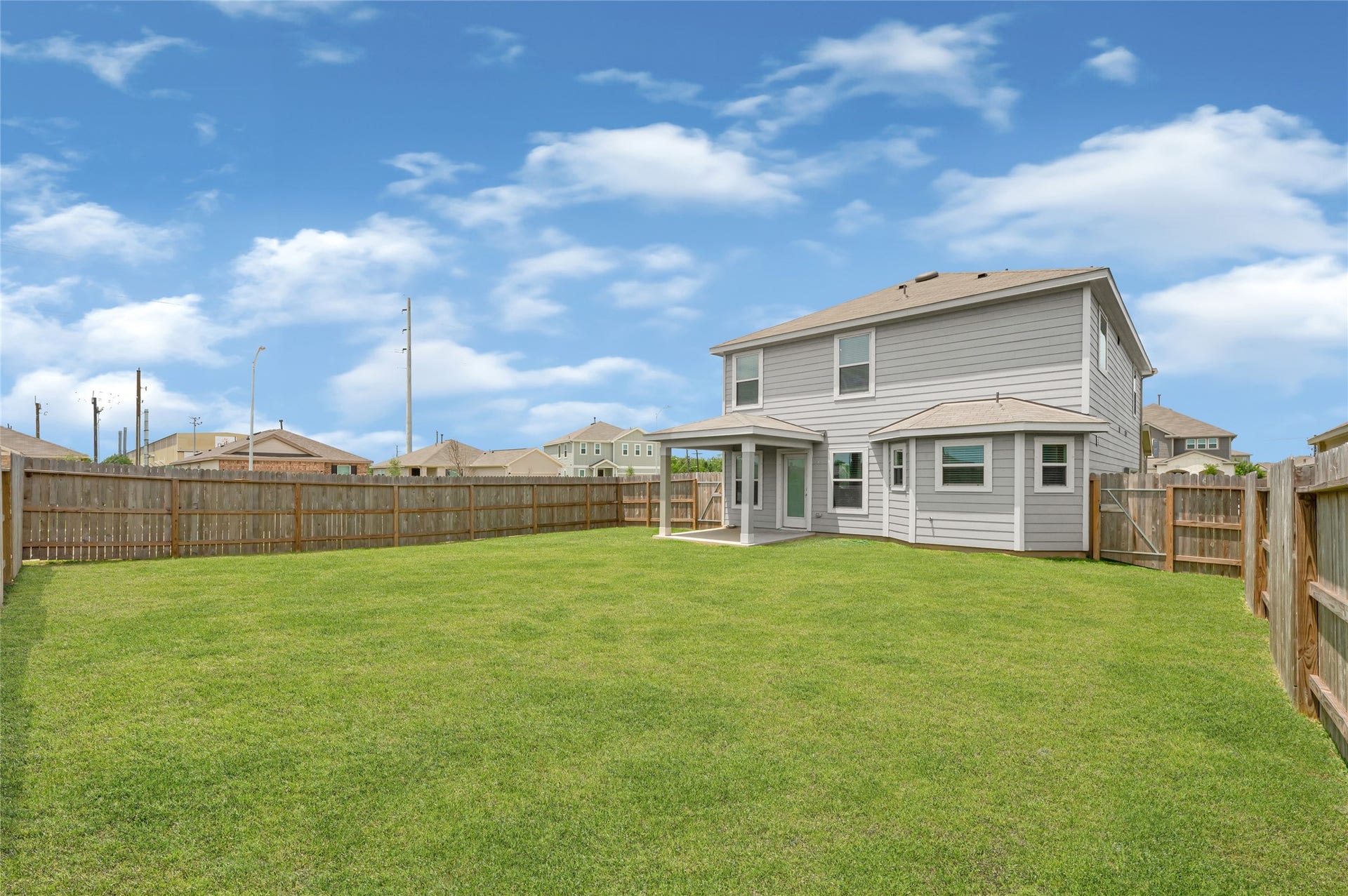 5510 Blackbird Lane, Hitchcock, TX 77563 5510 Blackbird Lane, Hitchcock, TX 77563