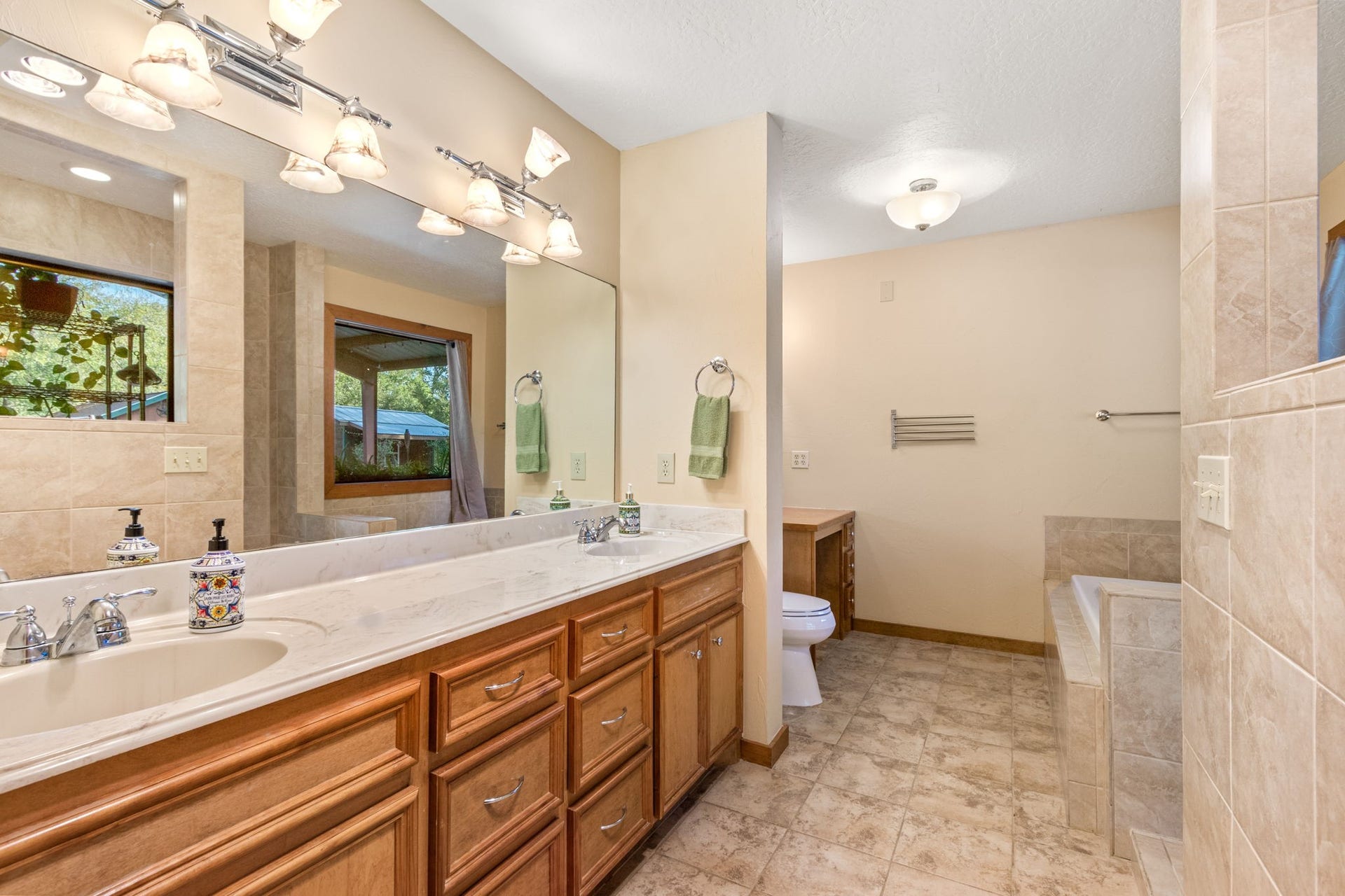 10176 Pooles Road, Montgomery, TX 77356 10176 Pooles Road, Montgomery, TX 77356