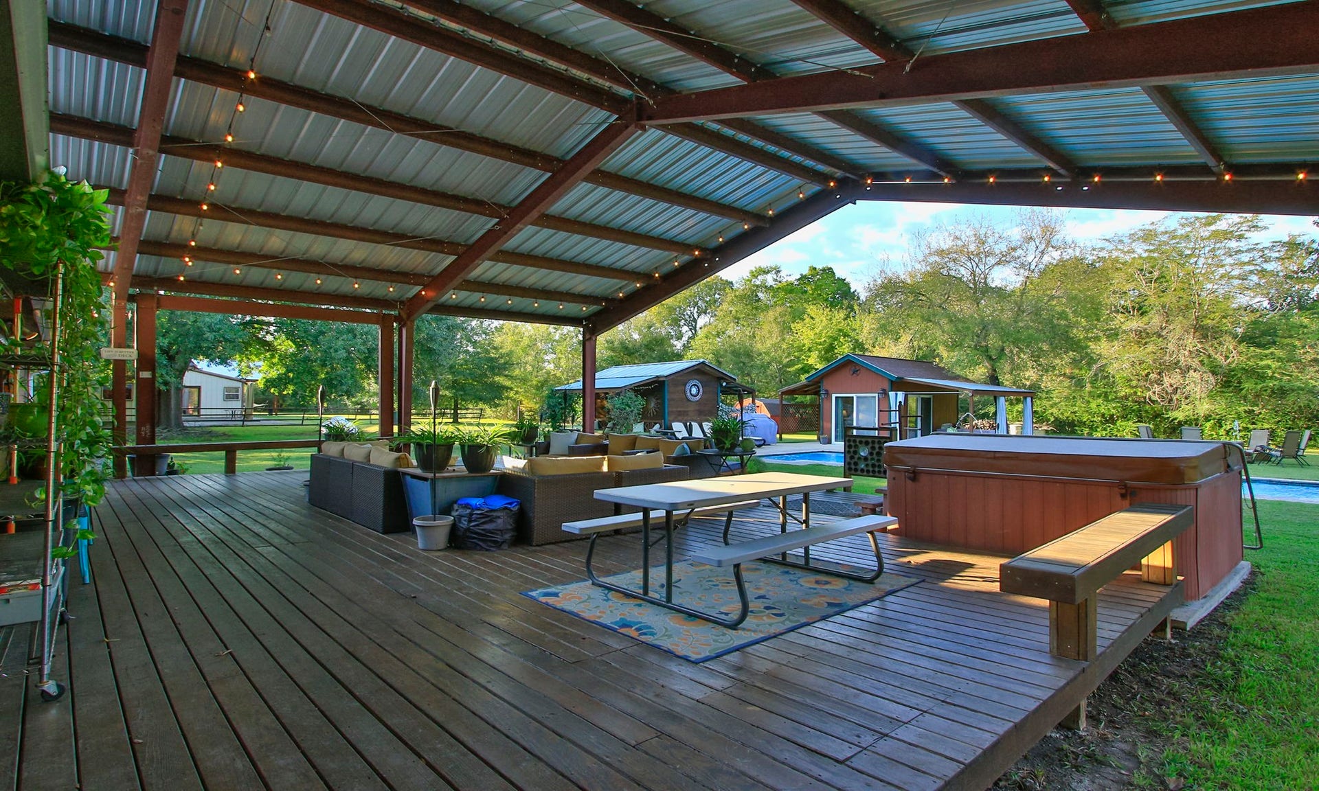 10176 Pooles Road, Montgomery, TX 77356 10176 Pooles Road, Montgomery, TX 77356
