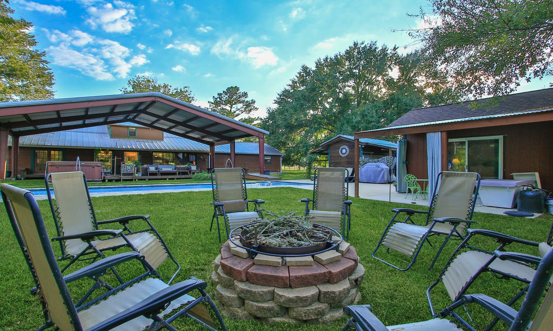 10176 Pooles Road, Montgomery, TX 77356 10176 Pooles Road, Montgomery, TX 77356
