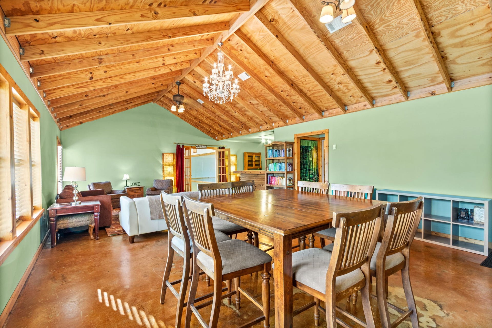 10176 Pooles Road, Montgomery, TX 77356 10176 Pooles Road, Montgomery, TX 77356