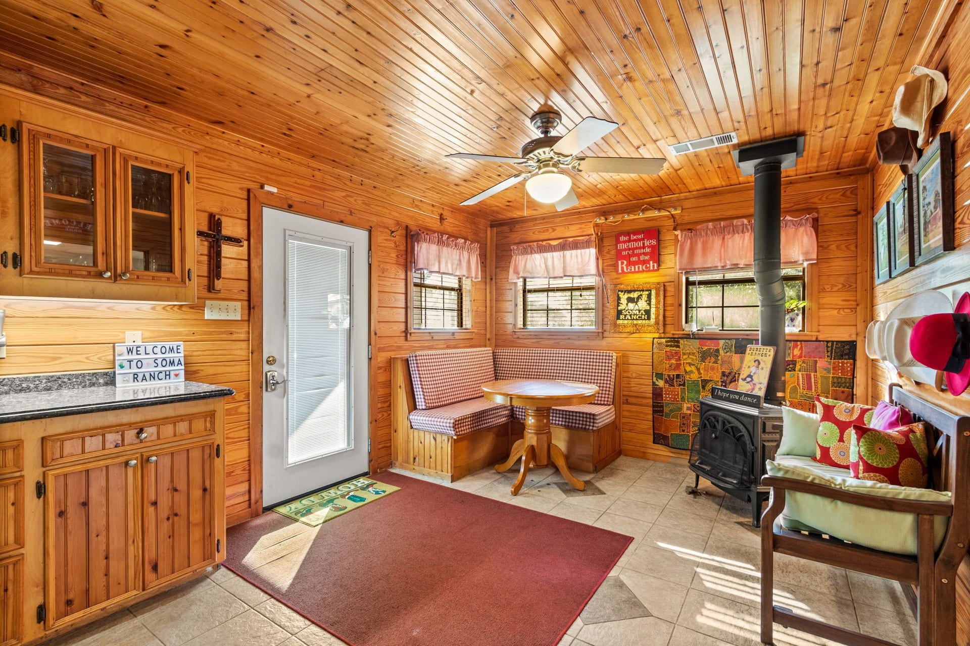 10176 Pooles Road, Montgomery, TX 77356 10176 Pooles Road, Montgomery, TX 77356