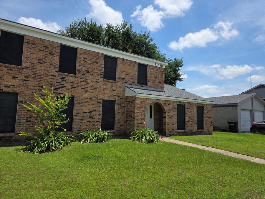 Property photo for 11350 Raven View Drive, Houston, TX