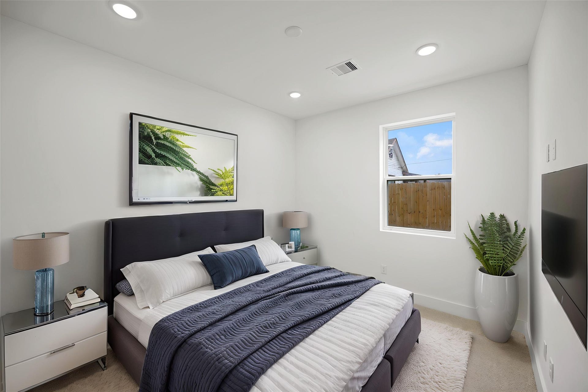 870 W Little York Road, #A, Houston, TX 77091 DIGITALLY STAGED First Level Bedroom