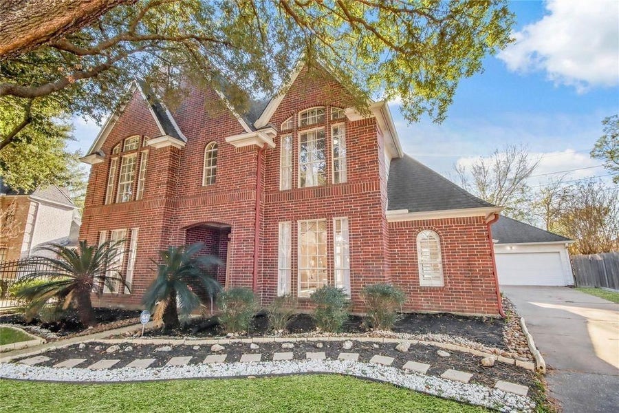 Property photo for 8411 Rockford Hall Drive, Spring, TX