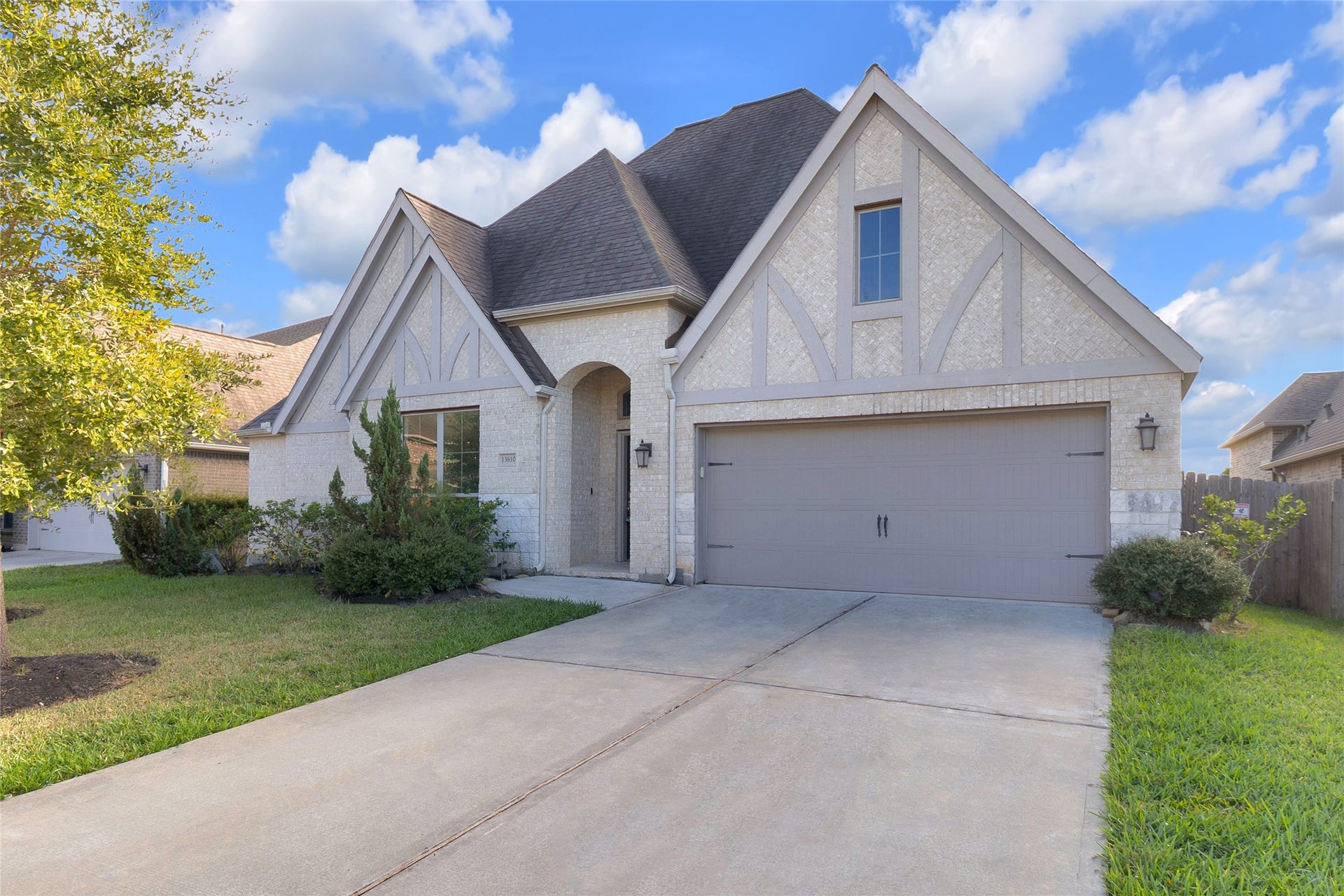 13610 Thunder Stone Ln, Pearland, TX 77584 13610 Thunder Stone Ln, Pearland, TX 77584