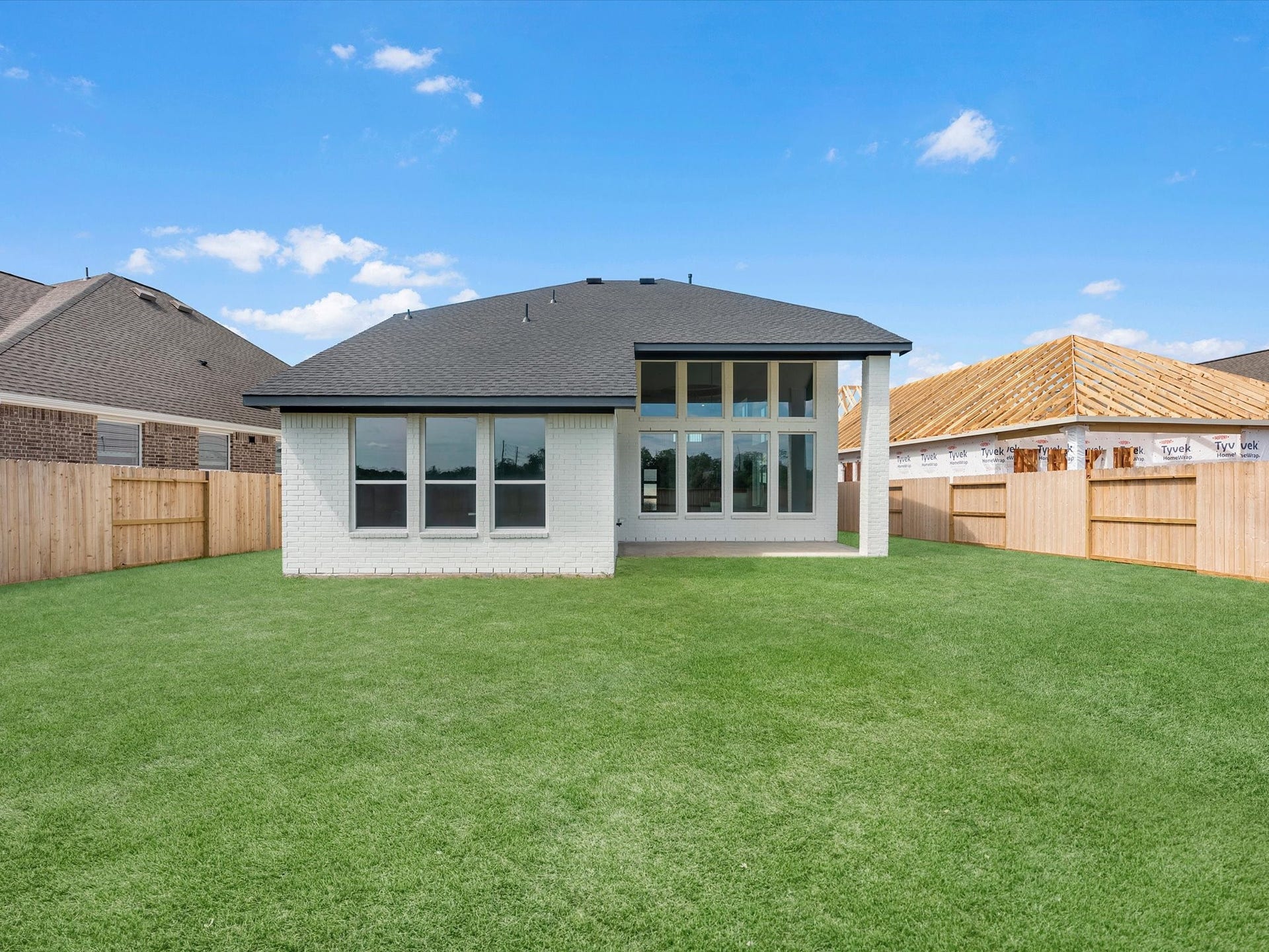 1106 New Haven Lane, Missouri City, TX 77459 Grass is digitally enhanced.