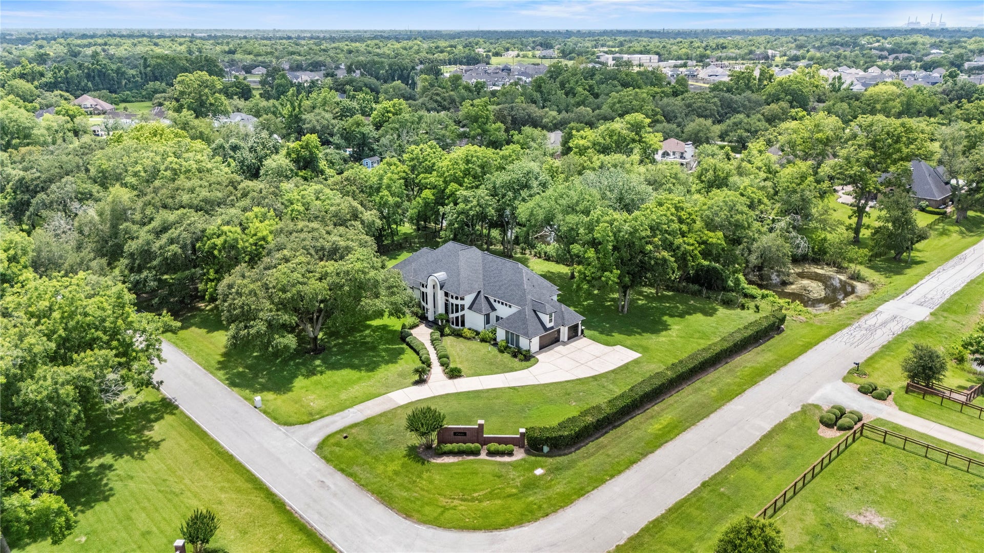 23 Westpoint Drive, Missouri City, TX 77459 23 Westpoint Drive, Missouri City, TX 77459