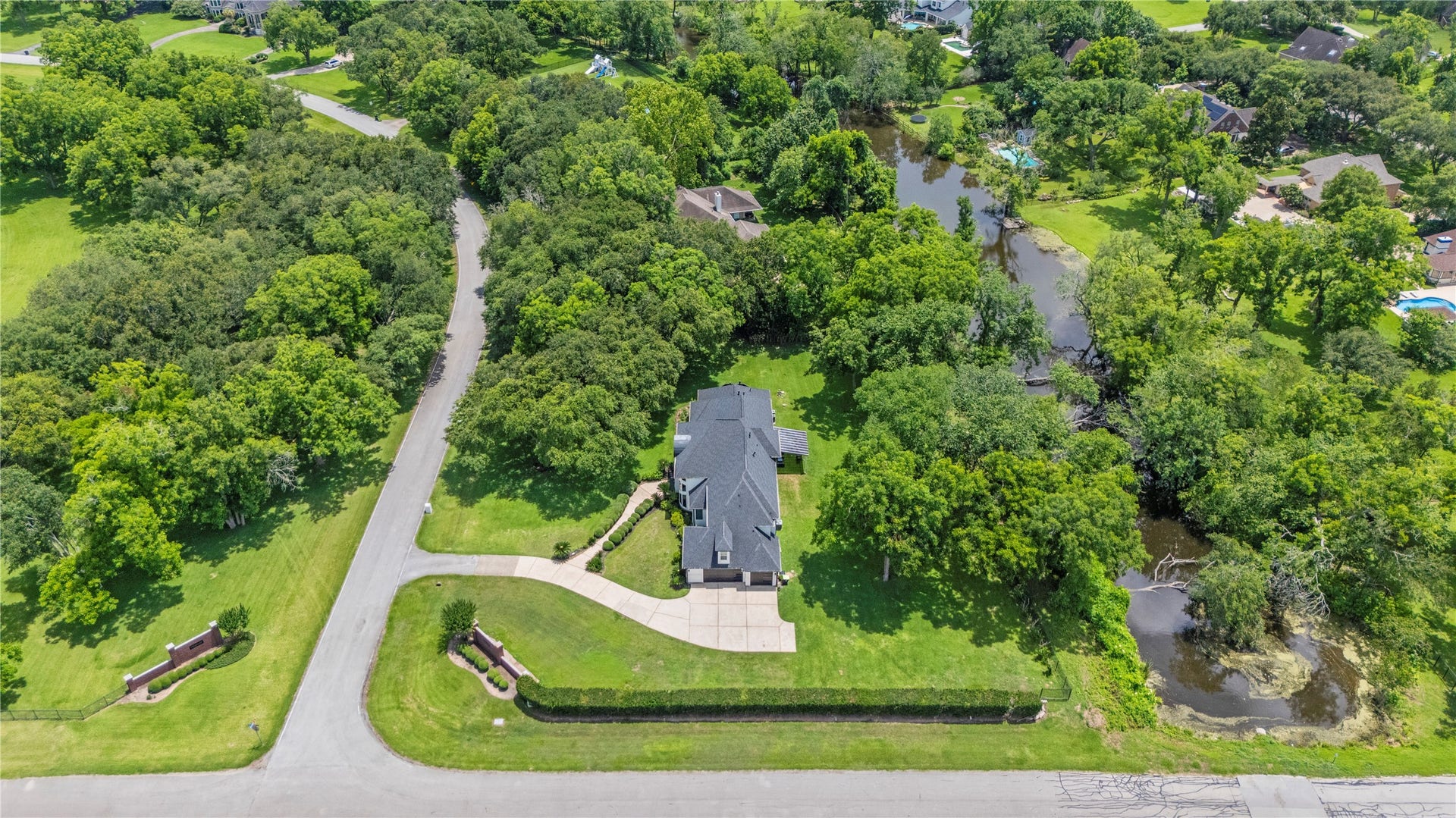 23 Westpoint Drive, Missouri City, TX 77459 23 Westpoint Drive, Missouri City, TX 77459