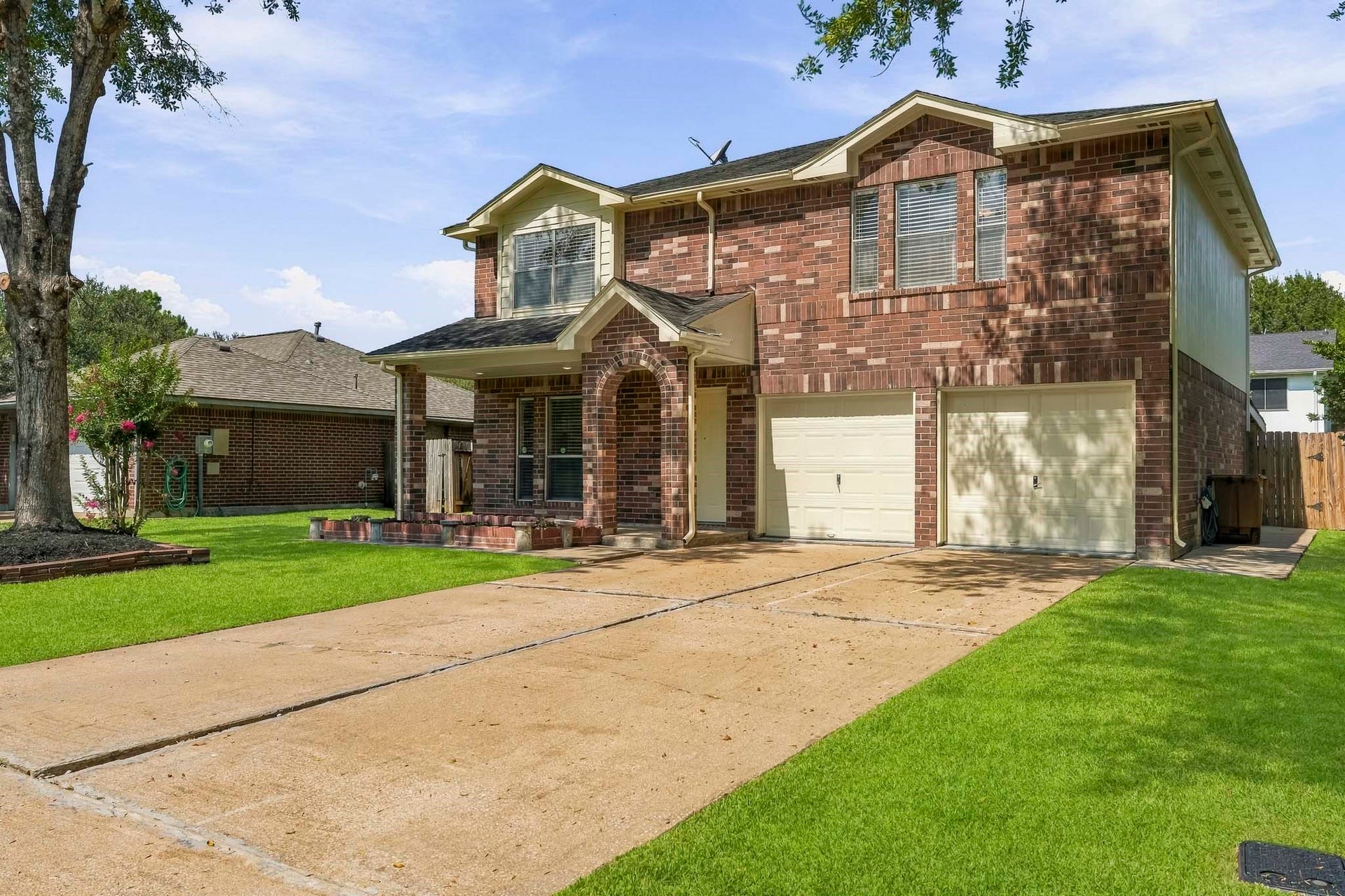 5815 Red River Drive, Dickinson, TX 77539 5815 Red River Drive, Dickinson, TX 77539