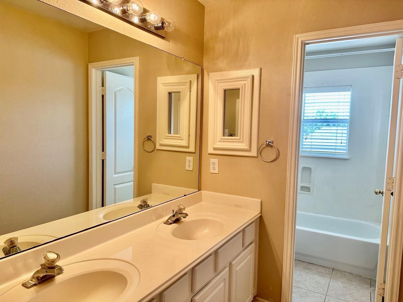 6811 Sable River Court, Missouri City, TX 77459 6811 Sable River Court, Missouri City, TX 77459
