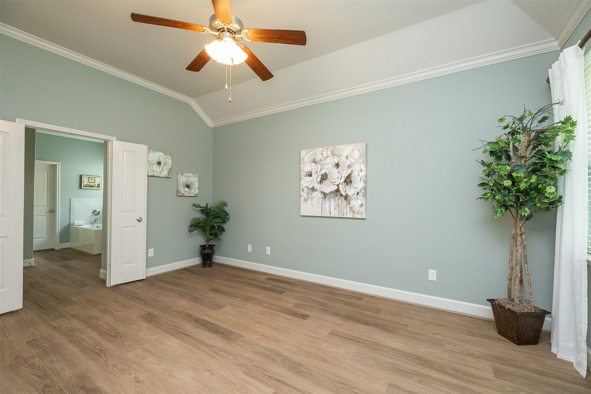 10722 Sir Alex Drive, Tomball, TX 77375 10722 Sir Alex Drive, Tomball, TX 77375
