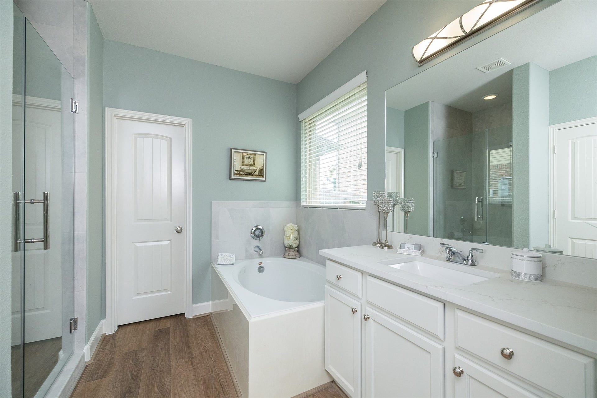 10722 Sir Alex Drive, Tomball, TX 77375 10722 Sir Alex Drive, Tomball, TX 77375
