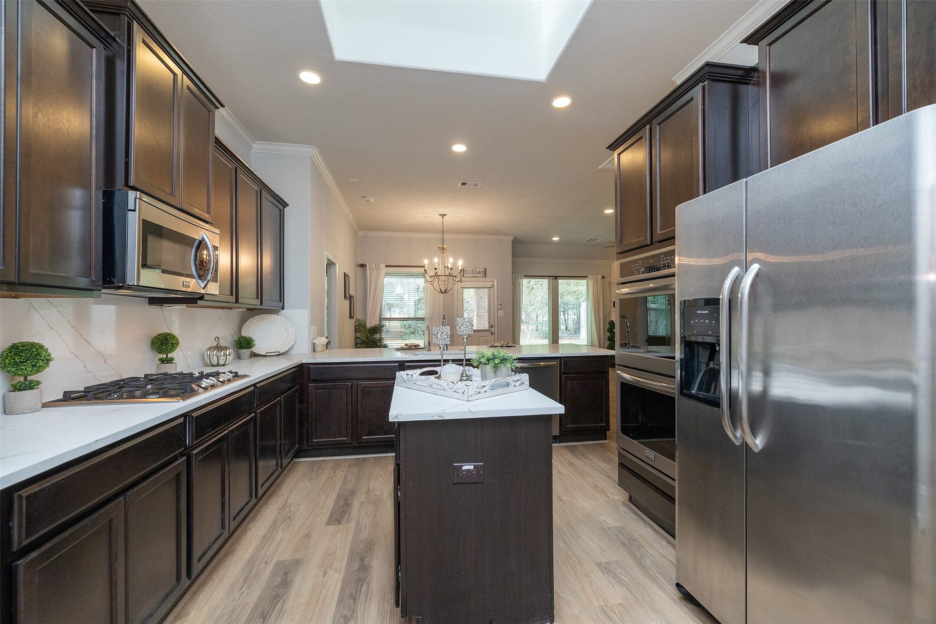 10722 Sir Alex Drive, Tomball, TX 77375 10722 Sir Alex Drive, Tomball, TX 77375