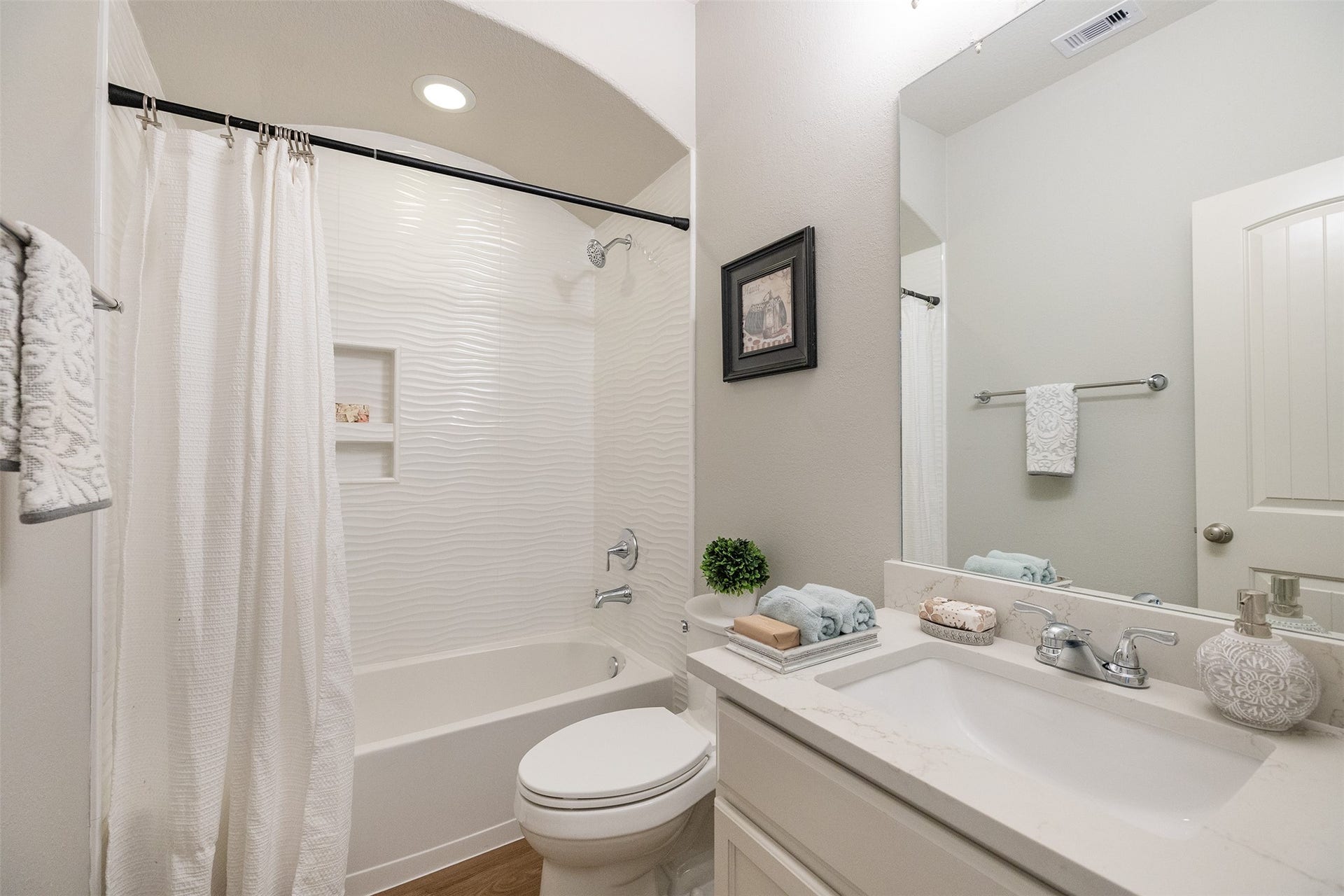 10722 Sir Alex Drive, Tomball, TX 77375 10722 Sir Alex Drive, Tomball, TX 77375