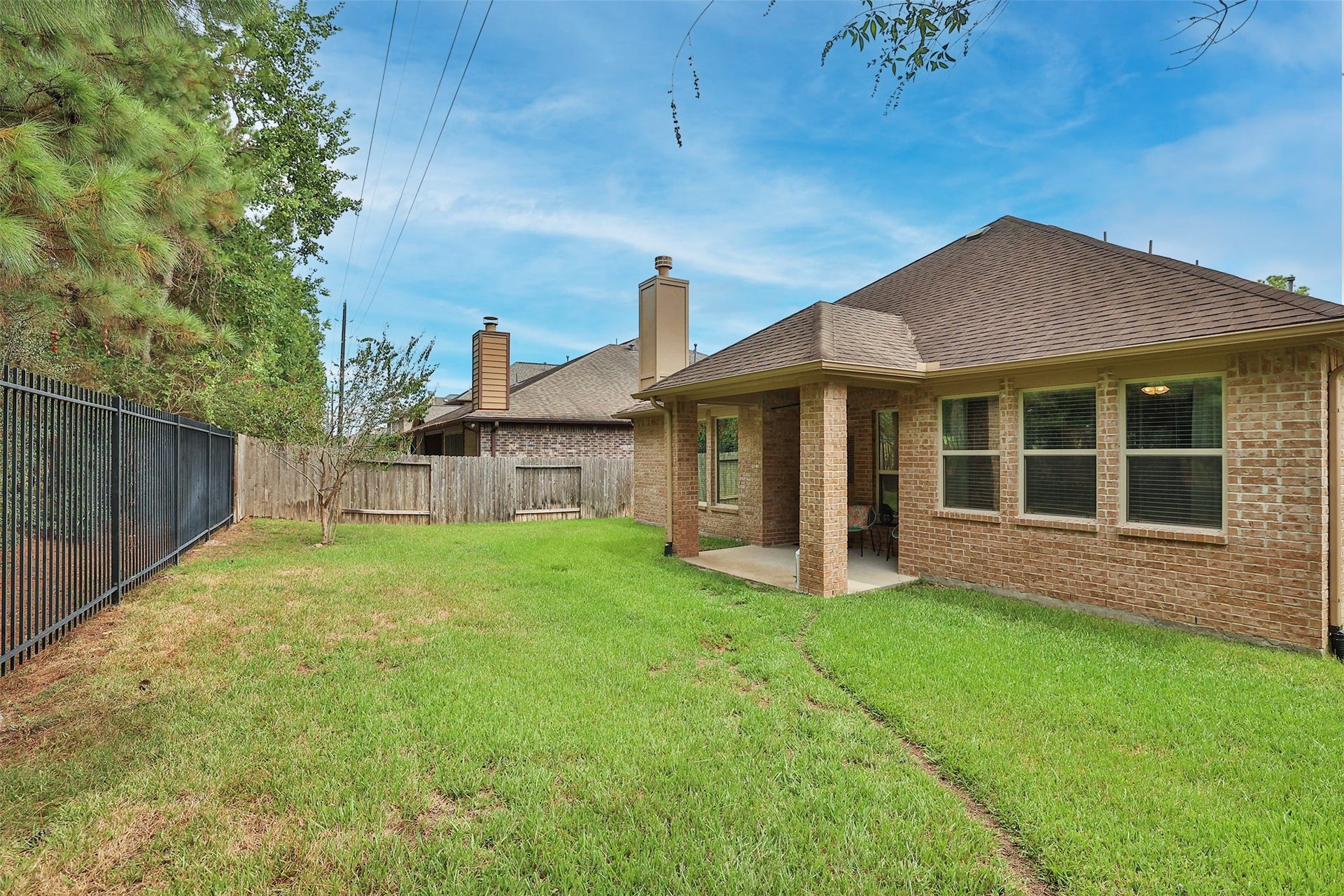 10722 Sir Alex Drive, Tomball, TX 77375 10722 Sir Alex Drive, Tomball, TX 77375