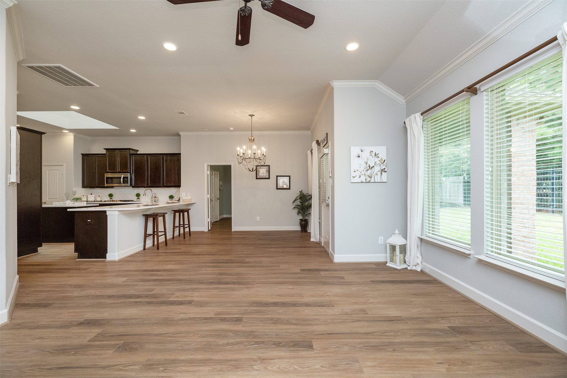 10722 Sir Alex Drive, Tomball, TX 77375 10722 Sir Alex Drive, Tomball, TX 77375