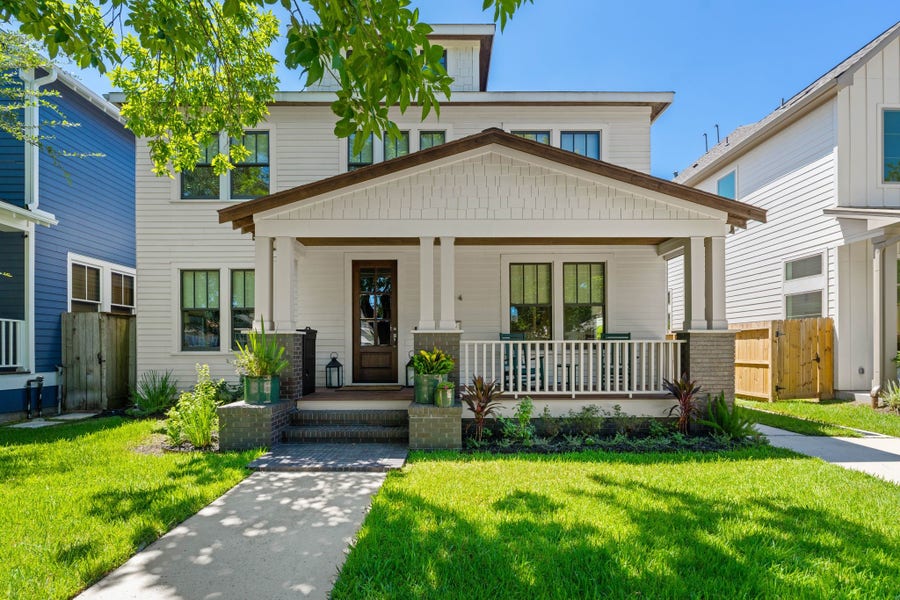 Property photo for 714 E 18th Street, Houston, TX