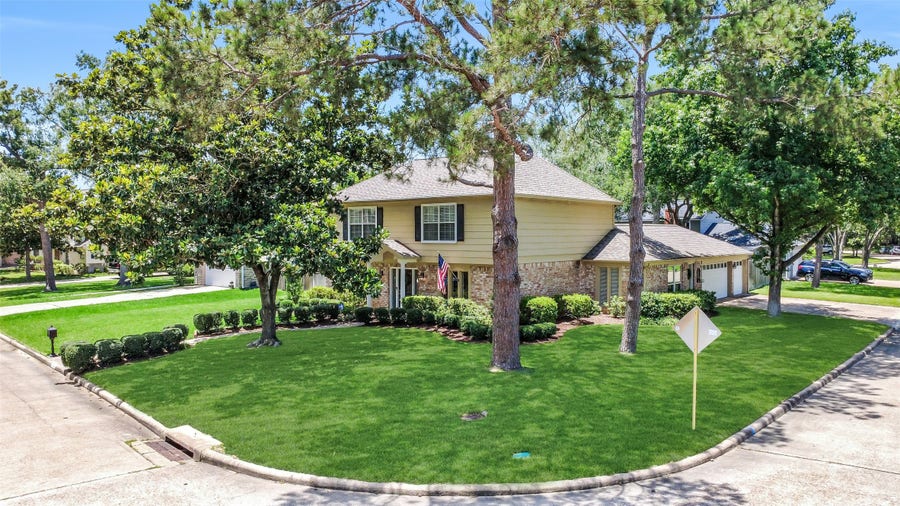 Property photo for 18102 Longmoor Drive, Houston, TX