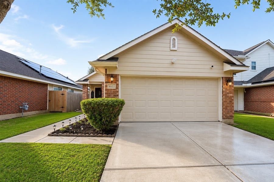 Property photo for 4823 Canyon Blanco Drive, Houston, TX