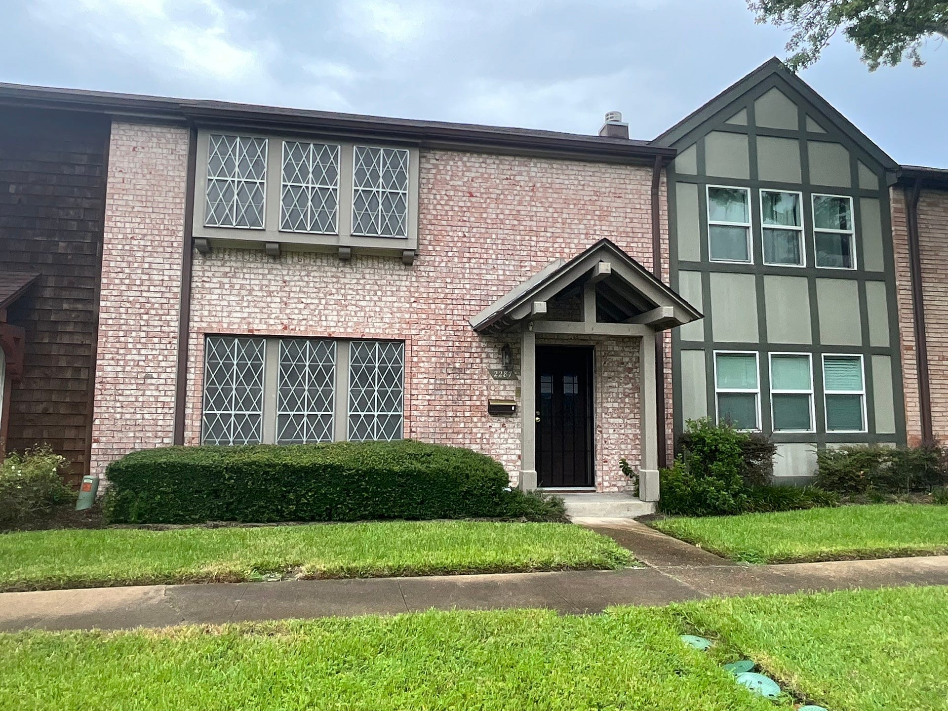 2287 Triway Lane, #281, Houston, TX 77043 2287 Triway Lane, #281, Houston, TX 77043