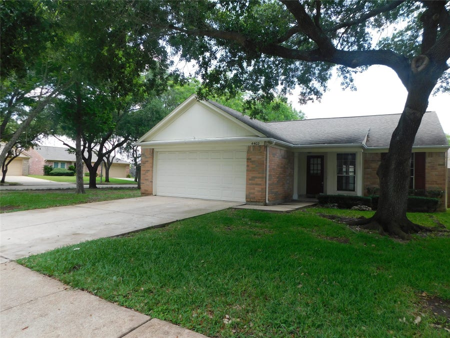 Property photo for 4403 Alamo Avenue, Sugar Land, TX