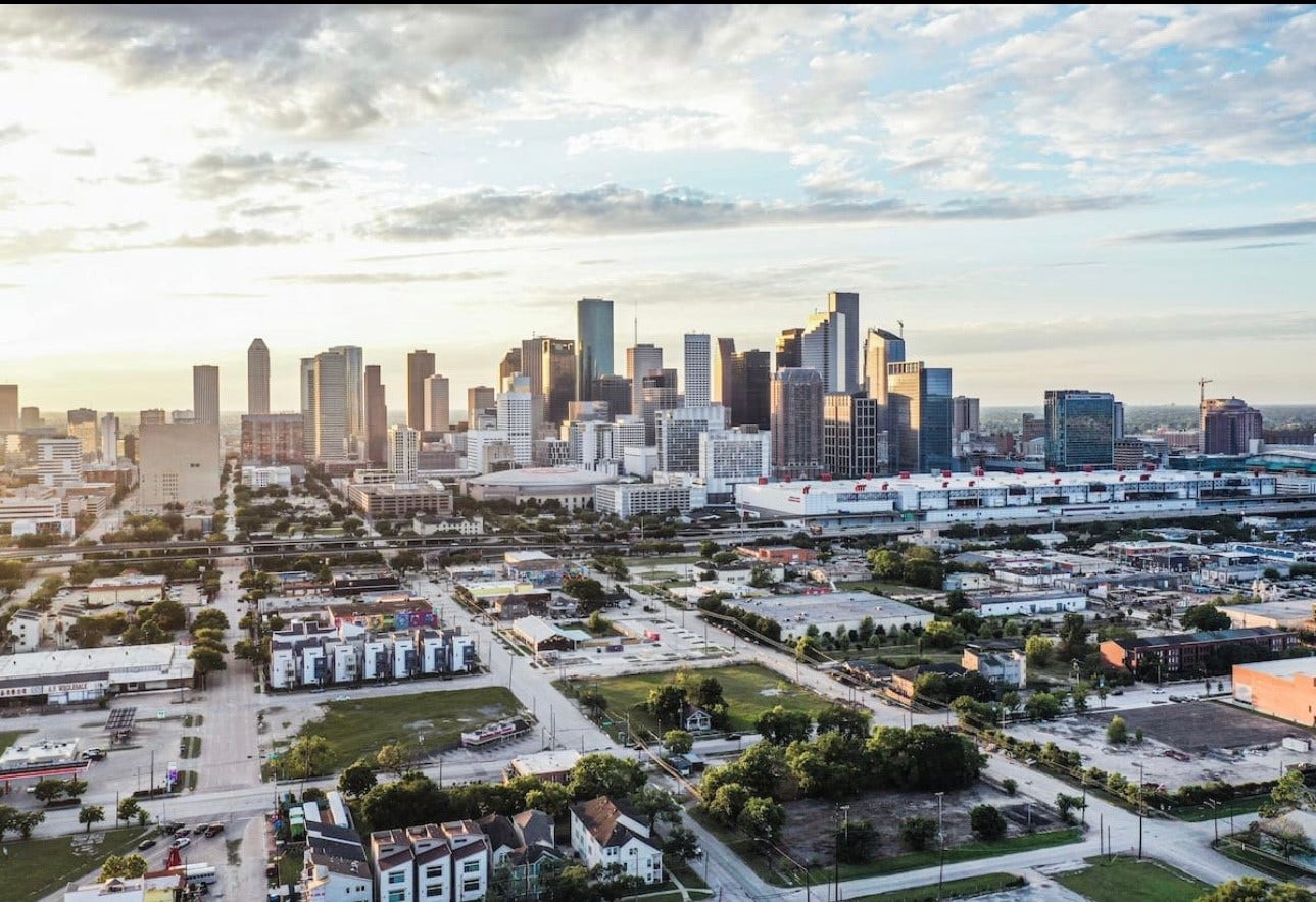 The Beauty of Houston!! Enjoy the convenience of urban living.