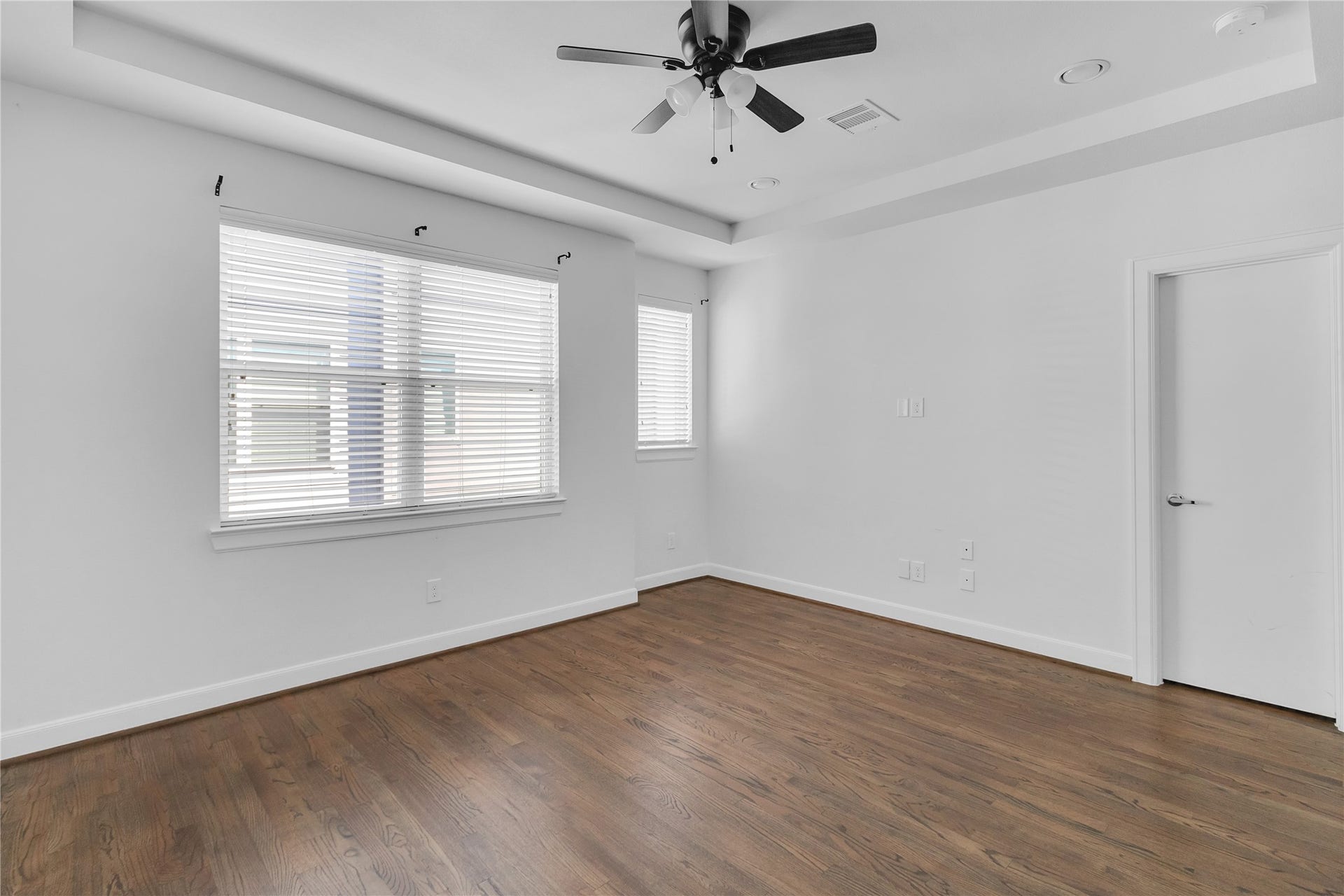 Spacious walk-in shower with plenty of space.