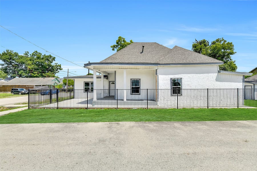 Property photo for 1912 Gentry Street, Houston, TX