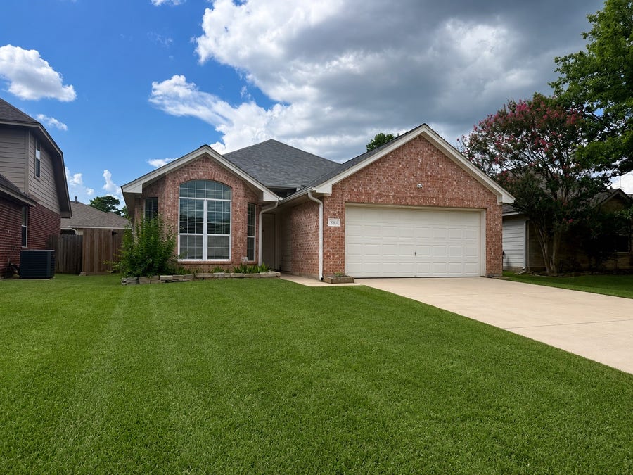 Property photo for 980 Oak Falls Drive, Conroe, TX