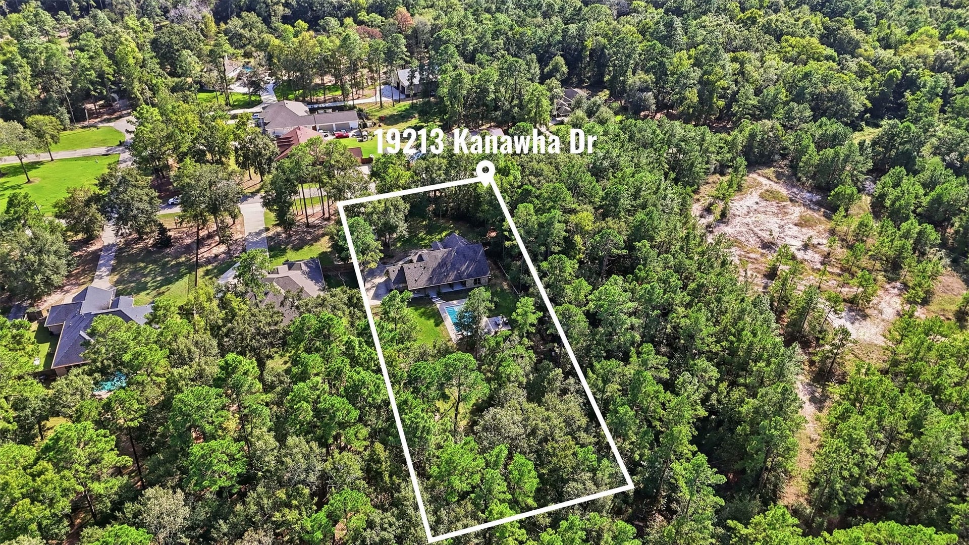 The huge lots in Riverwalk are perfect for the family that loves the feel of nature all around them.