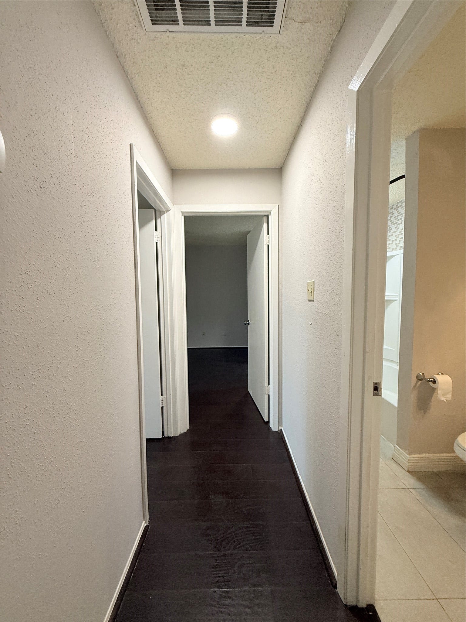 9383 Pagewood Lane, Houston, TX 77063 9383 Pagewood Lane, Houston, TX 77063